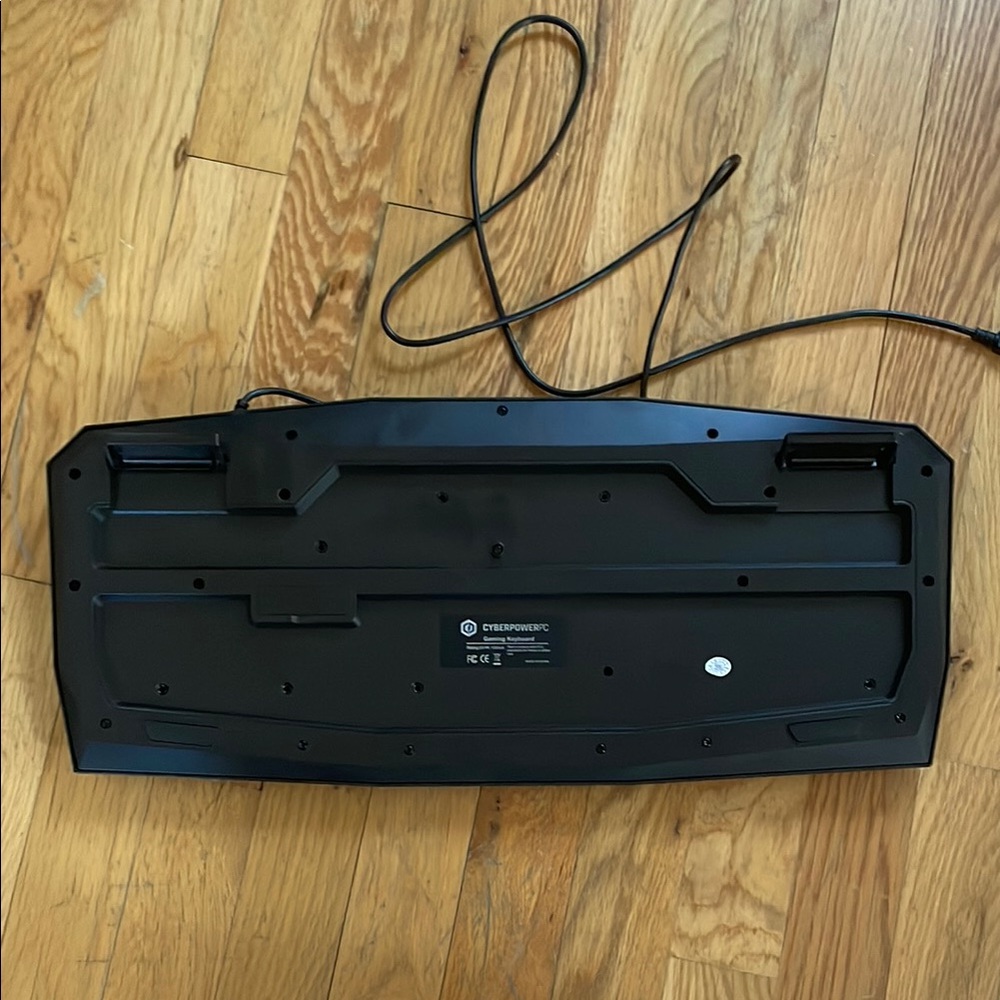 CyberPowerPC Gaming Keyboard - Picture 2 of 4